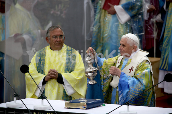 192_Papst_Benedikt_XVI.jpg