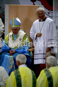 231_Papst_Benedikt_XVI.jpg
