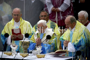 252_Papst_Benedikt_XVI.jpg