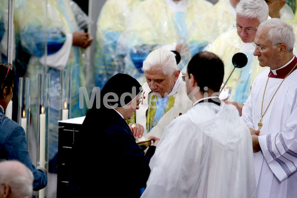 264_Papst_Benedikt_XVI.jpg