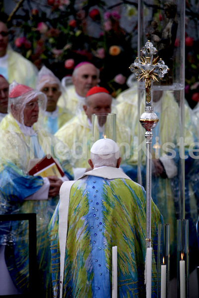 270_Papst_Benedikt_XVI.jpg