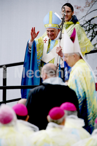 287_Papst_Benedikt_XVI.jpg