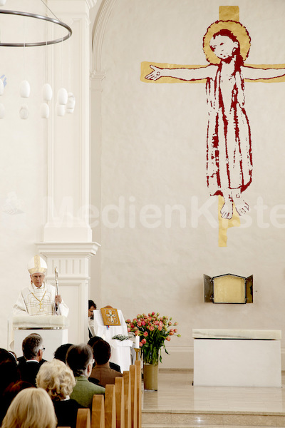 Altarweihe Augustinum Ende (15 von 54)