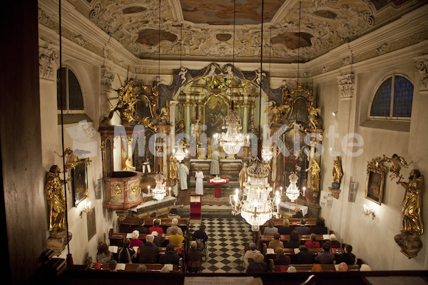 Altarweihe Welsche Kirche Segnung -3828