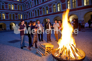 beim Lagerfeuer Gebet um geistliche Berufungen-5729