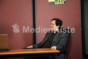 Bernd Oberndorfer Mensch Priester-32.jpg