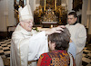 die Segnung bei Segnung aelterer Menschen Bischof Weber-9615
