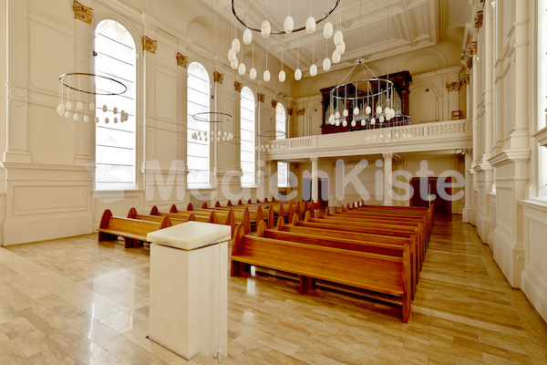 Fenster Kirche Augustinum-9386