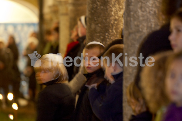 Friedensgebet der Franziskaner-0522