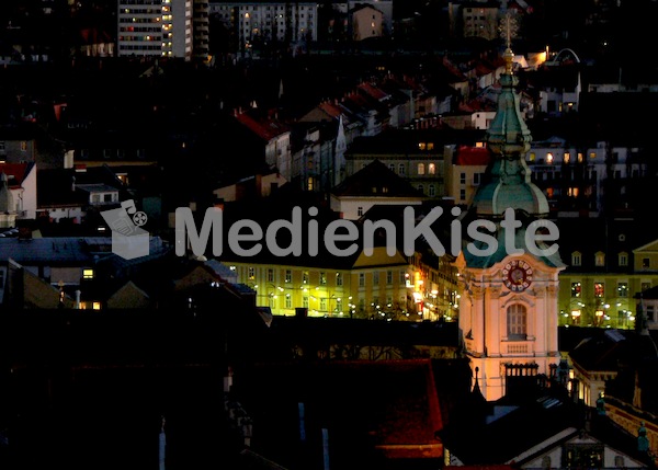 Graz_Stadtpfarrkirche bei Nacht_Irmgard Kellner.jpg