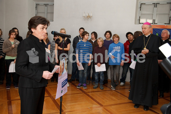 kfb Famileinfastag Suppenessen im Barocksaal-23.jpg