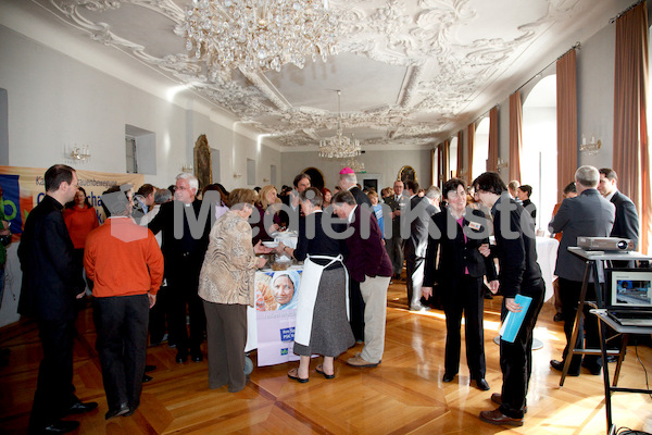 kfb Famileinfastag Suppenessen im Barocksaal-8.jpg