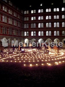 LN 08 Foto 24_Lichterlabyrinth_Gertraud Schaller-Pressler.jpg