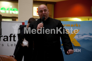 Pfarrer Brei im Citypark Teil 9 (47 von 311).jpg