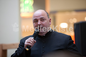 Pfarrer Brei im Citypark Teil 9 (96 von 311).jpg