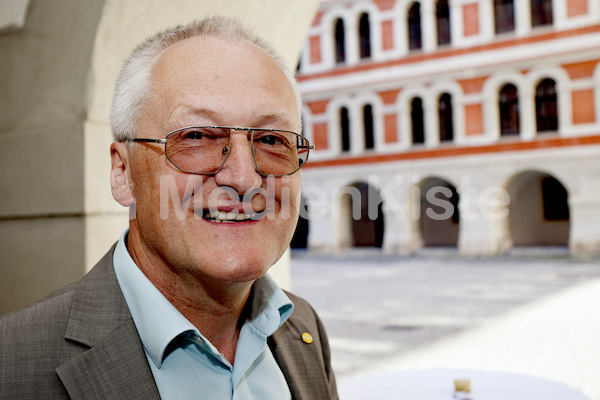 Segnung der neuen Raume im Welthaus Priesterseminar-7505