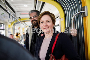 _a_Autofasten_Straßenbahn-5218