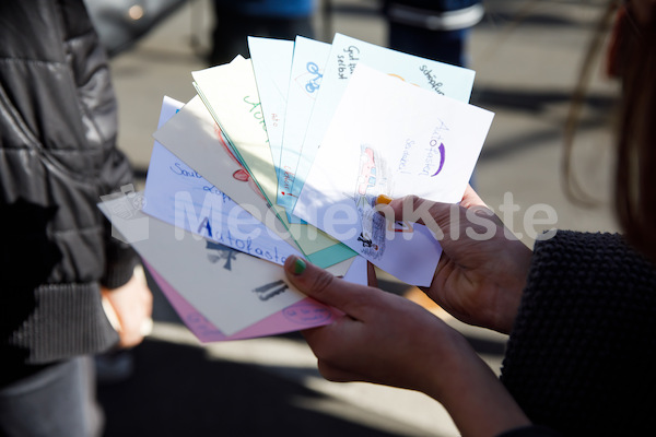 _b_Autofasten_Straßenbahn_Suppenessen_Fleischfasten-5107