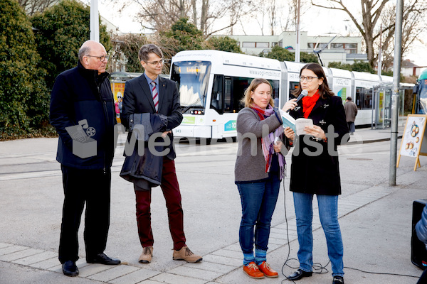 _b_Autofasten_Straßenbahn_Suppenessen_Fleischfasten-5368