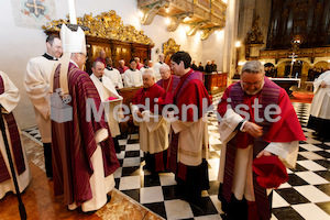 a_Kanoniker_Trstenjak_Oberndorfer_Kowald_feierliche_Aufnahme__F.Neuhold-4690