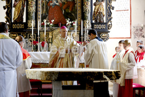 Altarweihe in Kathal weiere Fotos-8455