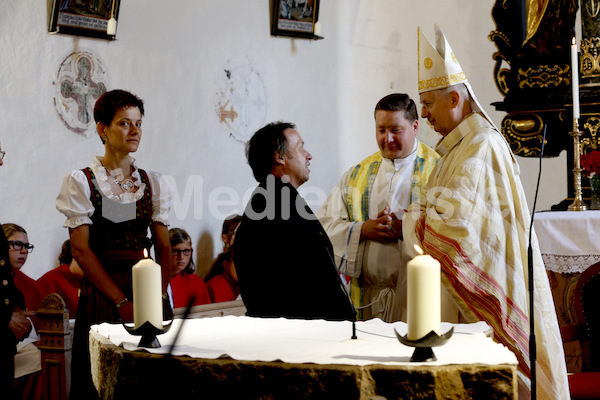 Altarweihe in Kathal weiere Fotos-8602