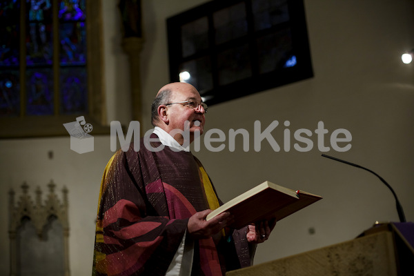 Aschermittwoch_Aschenkreuz_Stadtpfarrkirche-20