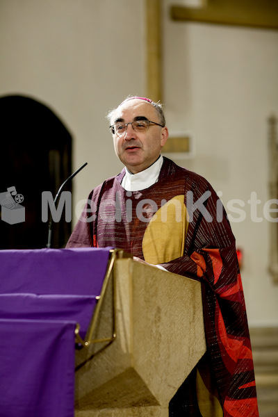 Aschermittwoch_Aschenkreuz_Stadtpfarrkirche-24