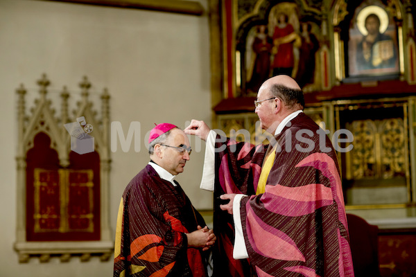 Aschermittwoch_Aschenkreuz_Stadtpfarrkirche-33