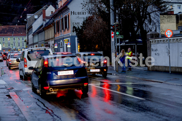 Autofasten_Äpfel_verteilen_F._Neuhold-127