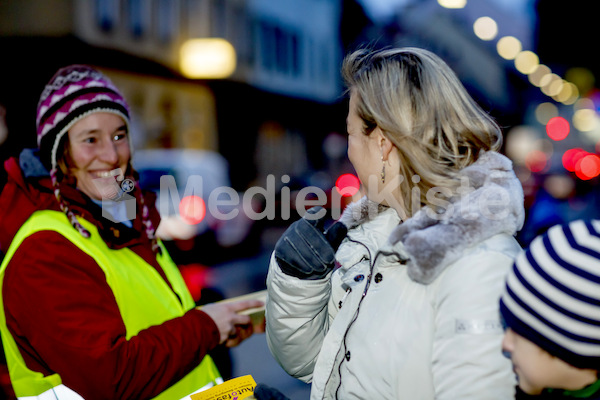 Autofasten_Äpfel_verteilen_F._Neuhold-27