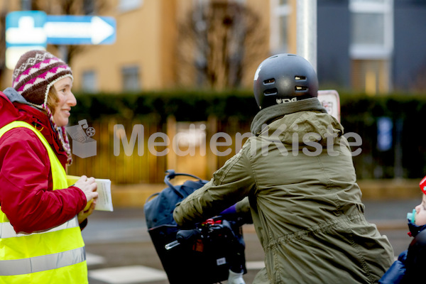 Autofasten_Äpfel_verteilen_F._Neuhold-54