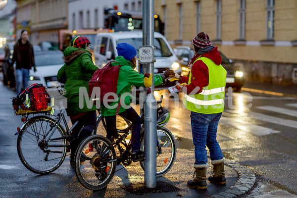 Autofasten_Äpfel_verteilen_F._Neuhold-75