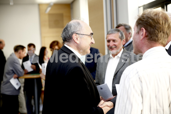Begräbnisleiter_Dekretverleihung_Foto_Neuhold_4067