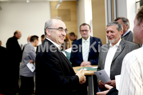 Begräbnisleiter_Dekretverleihung_Foto_Neuhold_4068