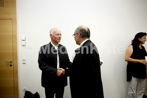 Begräbnisleiter_Dekretverleihung_Foto_Neuhold_4075