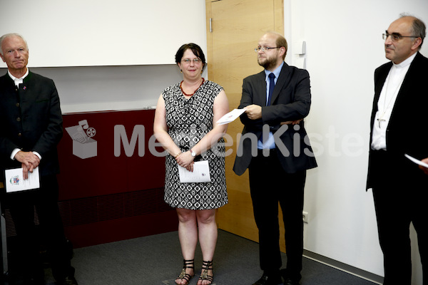 Begräbnisleiter_Dekretverleihung_Foto_Neuhold_4099