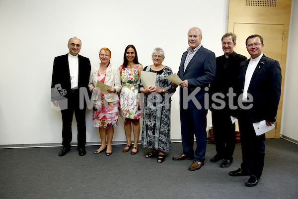 Begräbnisleiter_Dekretverleihung_Foto_Neuhold_4118