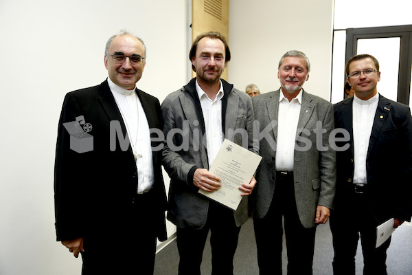 Begräbnisleiter_Dekretverleihung_Foto_Neuhold_4120