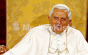 Benedikt XVI (69) Benedikt XVI (69)