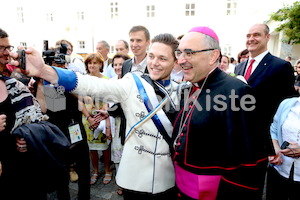 Bischofsweihe_Agape_18_bis_19_Uhr_Sonntagsblatt IMG_2392