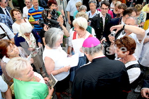 Bischofsweihe_Agape_18_bis_19_Uhr_Sonntagsblatt IMG_2462