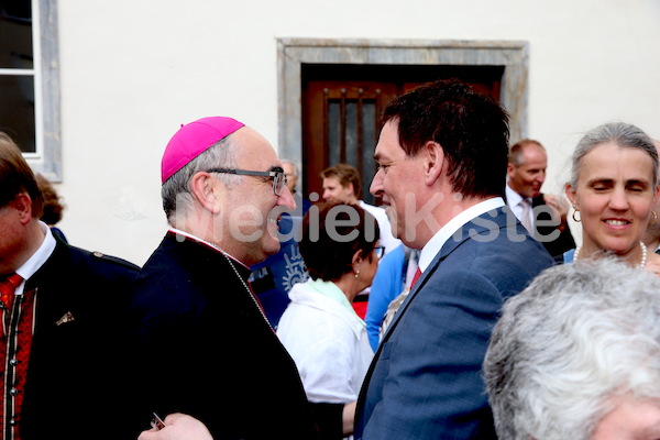 Bischofsweihe_Agape_18_bis_19_Uhr_Sonntagsblatt IMG_2487