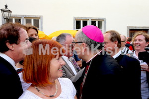 Bischofsweihe_Agape_18_bis_19_Uhr_Sonntagsblatt IMG_2499