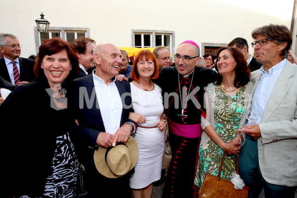 Bischofsweihe_Agape_18_bis_19_Uhr_Sonntagsblatt IMG_2502