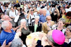 Bischofsweihe_Agape_18_bis_19_Uhr_Sonntagsblatt IMG_2516