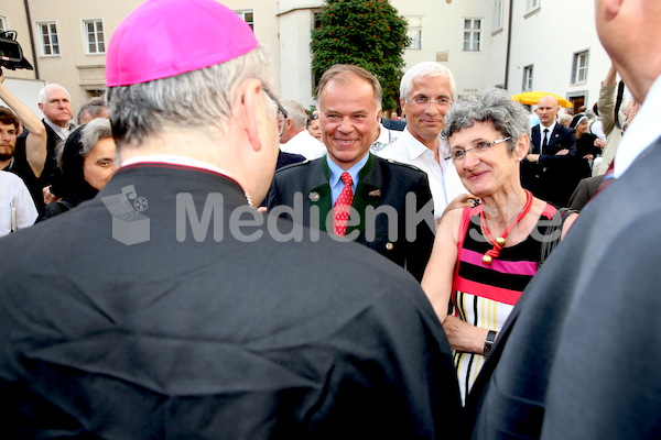 Bischofsweihe_Agape_18_bis_19_Uhr_Sonntagsblatt IMG_2522