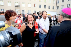 Bischofsweihe_Agape_18_bis_19_Uhr_Sonntagsblatt IMG_2523