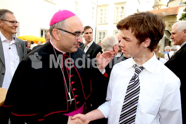Bischofsweihe_Agape_18_bis_19_Uhr_Sonntagsblatt IMG_2540