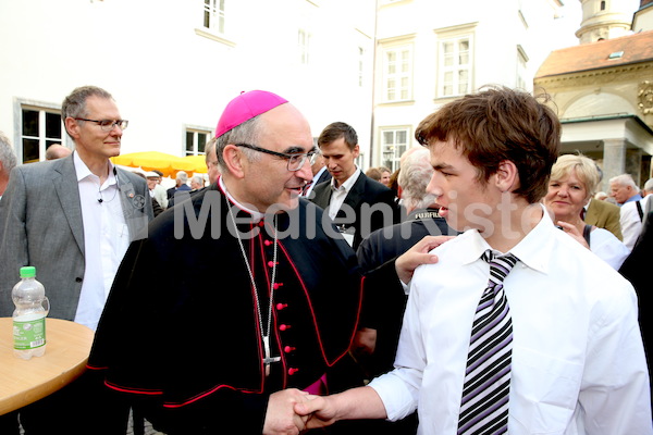 Bischofsweihe_Agape_18_bis_19_Uhr_Sonntagsblatt IMG_2541